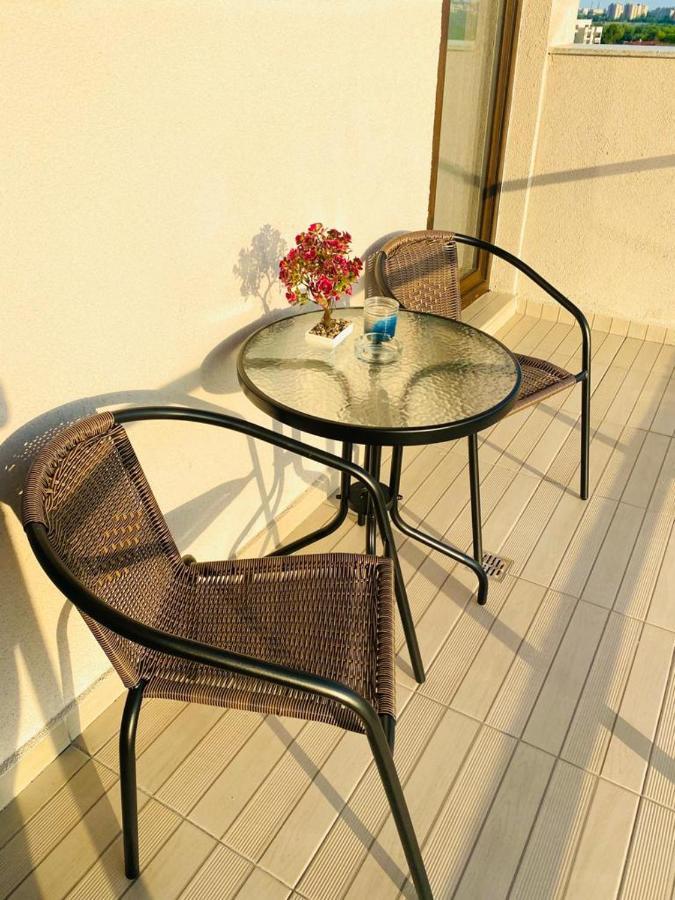 Soho Apartment - City View With Rooftop Garden Bucarest Exterior foto