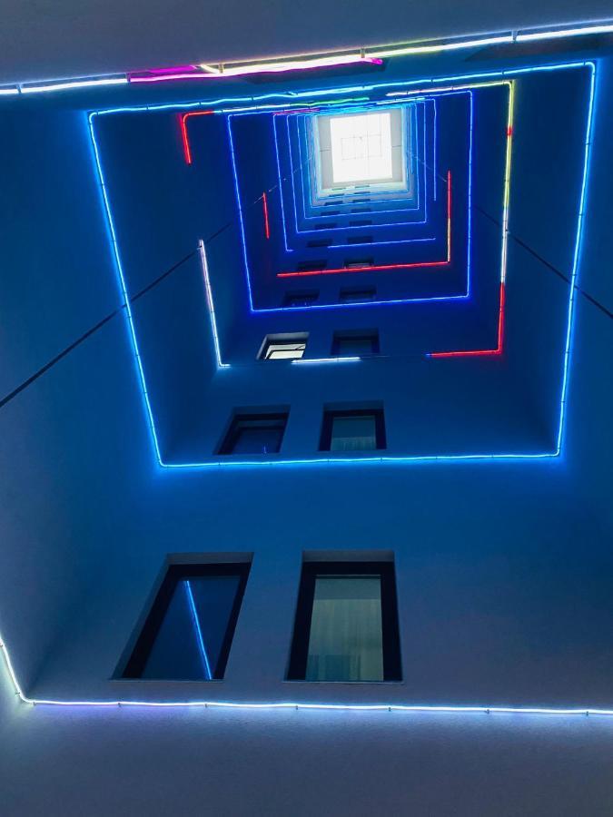 Soho Apartment - City View With Rooftop Garden Bucarest Exterior foto
