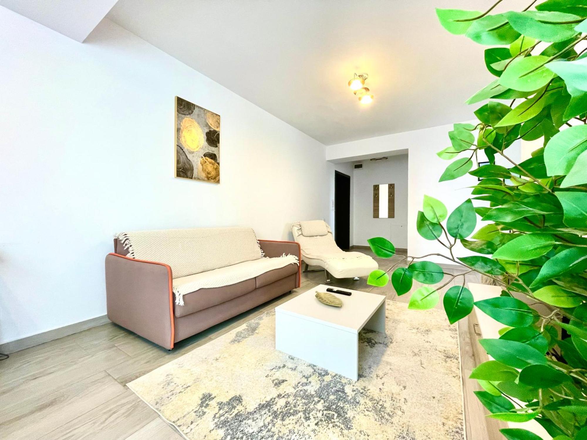 Soho Apartment - City View With Rooftop Garden Bucarest Exterior foto